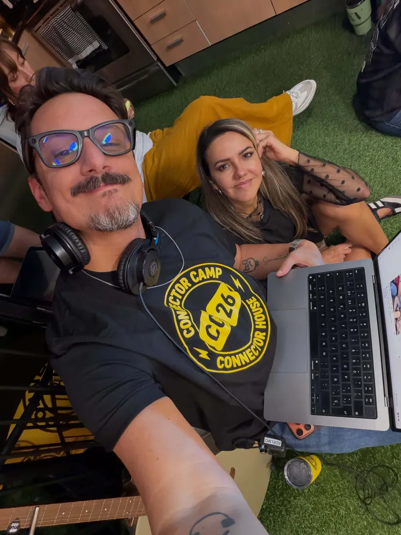 Karen Ferreira · LA VOZ Y LA PANTALLA · fotografía 3
